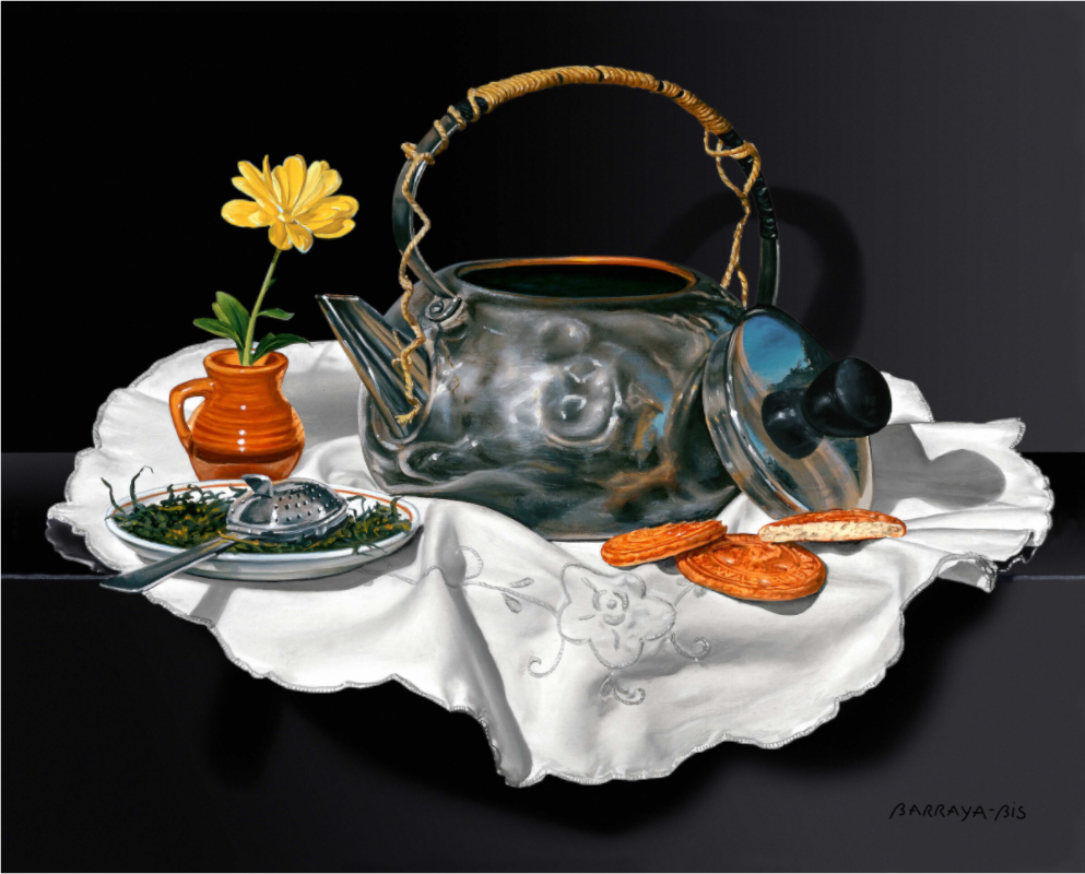 Sur la table, une vieille théière cabossée évoque des souvenirs d'un passé lointain, comme si le temps s'était arrêté hier (En effet, "c'est théière"). 