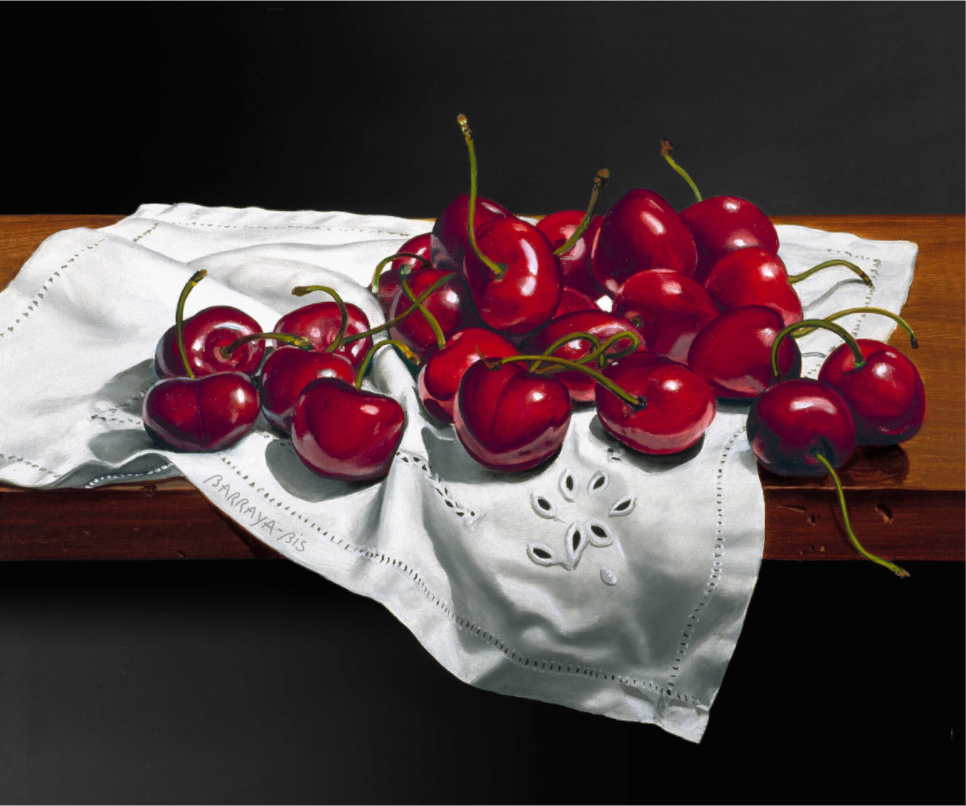 quelques cerises bien brillantes sont posées sur une petite nappe à troutrou