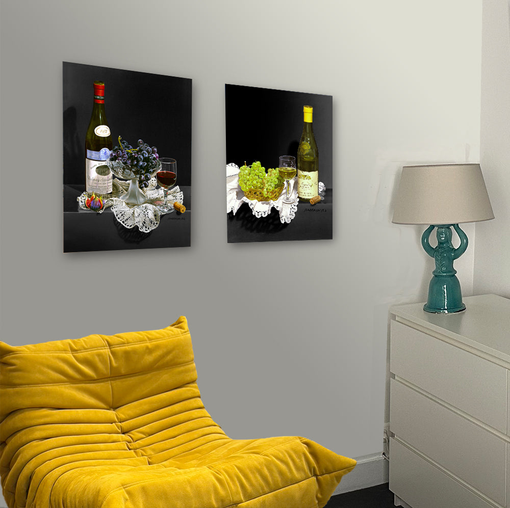 "Mariage blanc". et" Cette année là," Deux natures mortes  Imprimées sur Dibond accrochés au mur d'une chambre. / BARRAYA-BIS