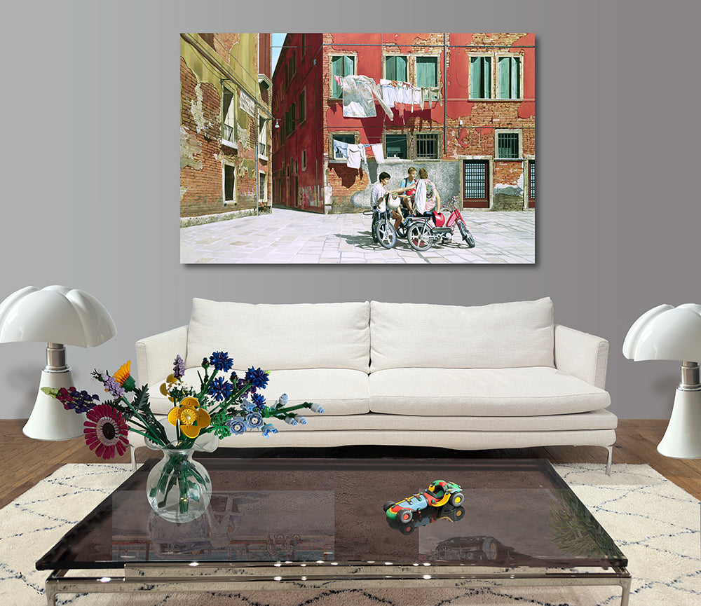 Sur la place ensoleillée. / barraya-bis / Dans un living / Impression HR