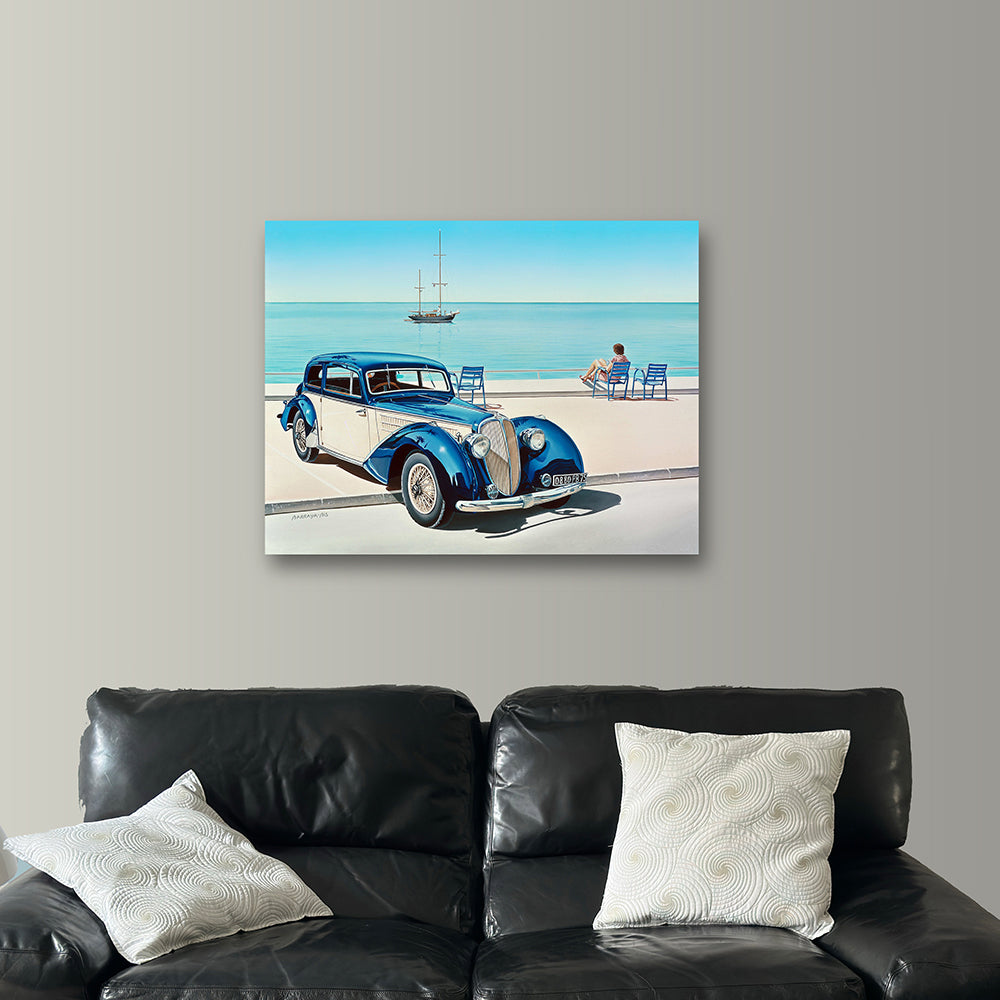 Le tableau Sur la prom'. est accroché au dessus d'un canapé. / Barraya-bis