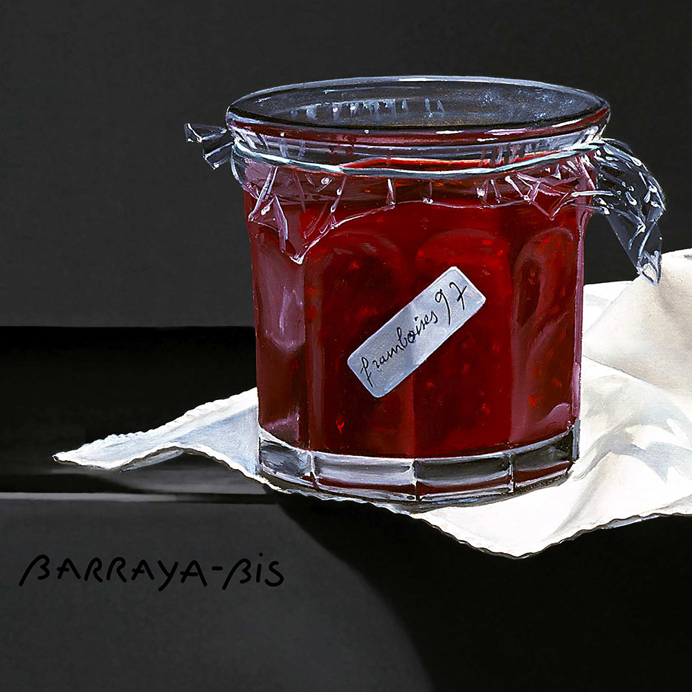 À l"ancienne.Détail du pot de confiture de framboise. / Barraya-bis